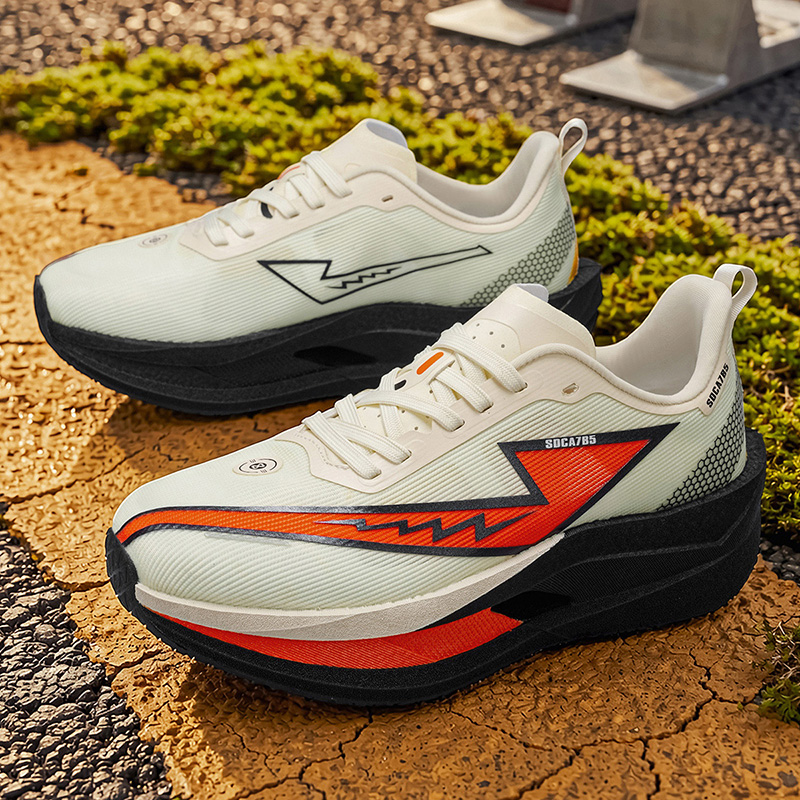 Мужские кроссовки для марафона – обзор и цена Running Shoe Carbon