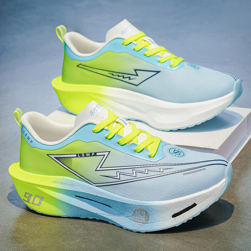 Мужские повседневные спортивны – обзор и цена Running Shoe Carbon